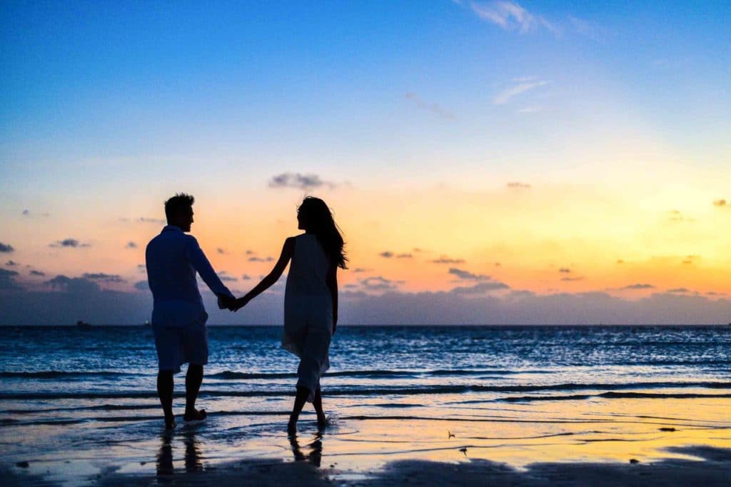 Activités de couple créatives et amusantes: 12 idées de rendez-vous à essayer 4 Se lever tôt pour un jolie lever du soleil