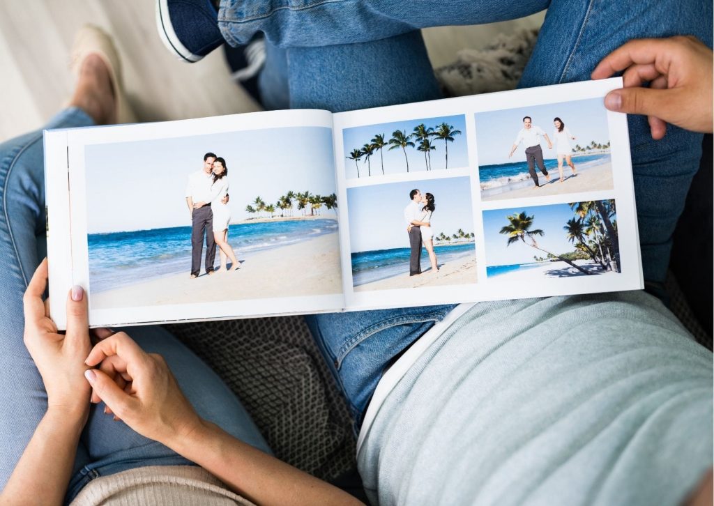 15 choses simples à faire pour surprendre sa copine 18 Offrez-lui un album photo
